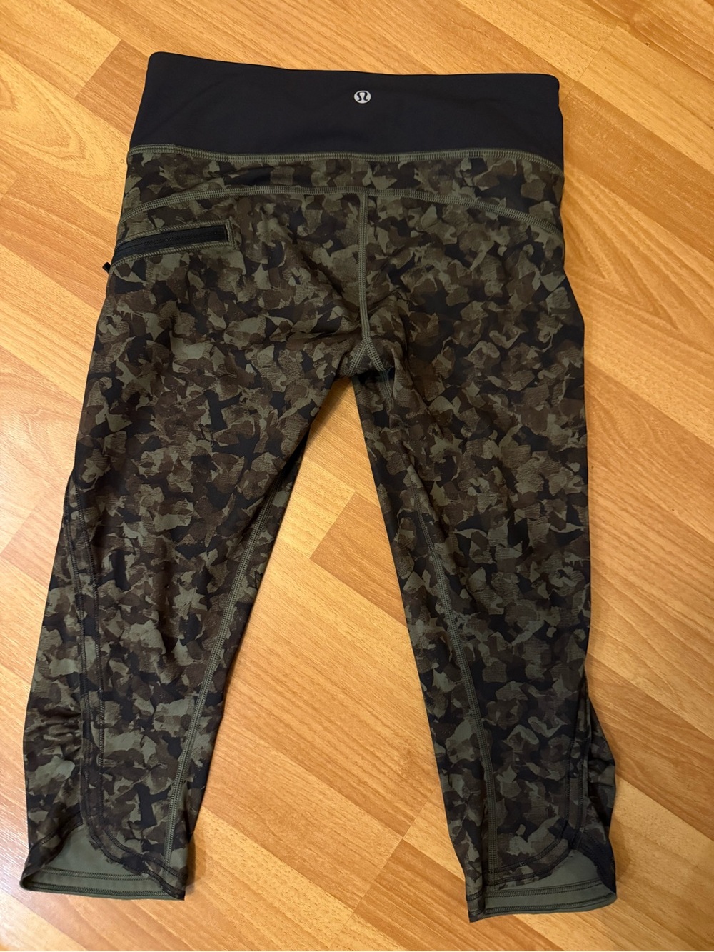 lululemon athletica Olive Camo Cropped Leggings with Black Waistband